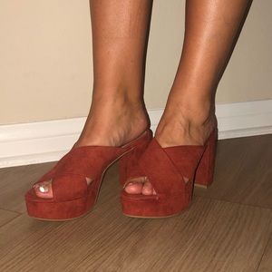 Chinese Laundry Teagan Platform Slide Sandal